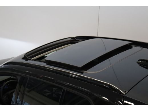 Volvo  XC40 B4 197PK Plus Dark | 360&deg; | Panoramadak | Getint Glas | HK Audio ActivLease financial lease