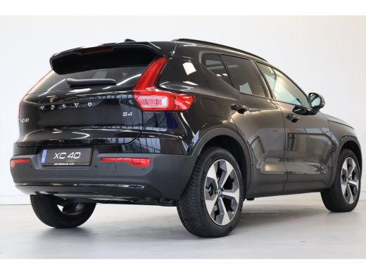 Volvo  XC40 B4 197PK Plus Dark | 360&deg; | Panoramadak | Getint Glas | HK Audio ActivLease financial lease