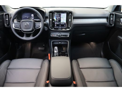Volvo  XC40 B4 197PK Plus Dark | 360&deg; | Panoramadak | Getint Glas | HK Audio ActivLease financial lease
