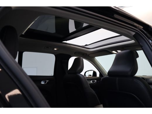 Volvo  XC40 B4 197PK Plus Dark | 360&deg; | Panoramadak | Getint Glas | HK Audio ActivLease financial lease