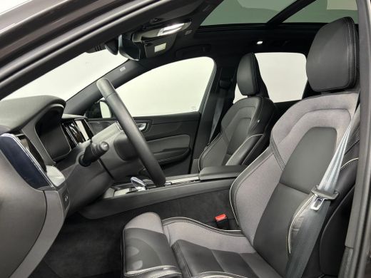 Volvo  XC60 Recharge T6 AWD Plus Dark | SoH 100% | PDC V+A en 360 camera | Keyless Entry - Start | Panoramada... ActivLease financial lease