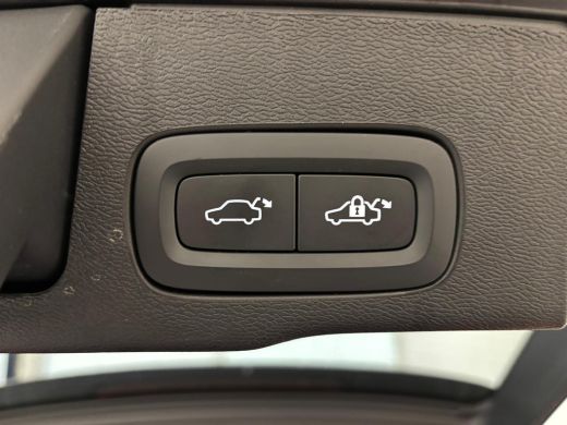 Volvo  XC60 Recharge T6 AWD Plus Dark | SoH 100% | PDC V+A en 360 camera | Keyless Entry - Start | Panoramada... ActivLease financial lease