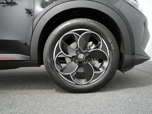 Alfa Romeo Junior Elettrica Speciale Automaat ActivLease financial lease