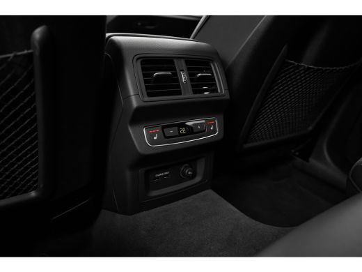 Audi Q5 Sportback 55 TFSI e S edition Competition 367PK | Trekhaak | Luchtvering | Panorama Dak | B&O | H... ActivLease financial lease