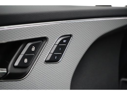Audi Q7 60 TFSI e quattro S line 490PK |  Trekhaak | Panorama dak | Supersport Stoelen | Elek. Stoelen in... ActivLease financial lease