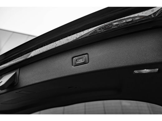 Audi Q7 60 TFSI e quattro S line 490PK | Trekhaak | Panorama Dak | Supersport Stoelen | Elek. Stoelen inc... ActivLease financial lease