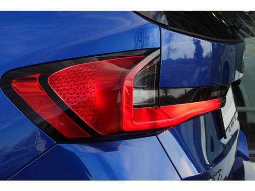 BMW iX1 eDrive20 High Executive M Sport Automaat / Trekhaak / Sportstoelen / M Adaptief onderstel / Comfo... ActivLease financial lease