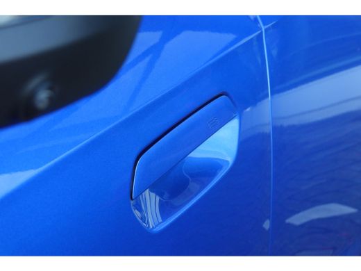 BMW iX1 eDrive20 High Executive M Sport Automaat / Trekhaak / Sportstoelen / M Adaptief onderstel / Comfo... ActivLease financial lease