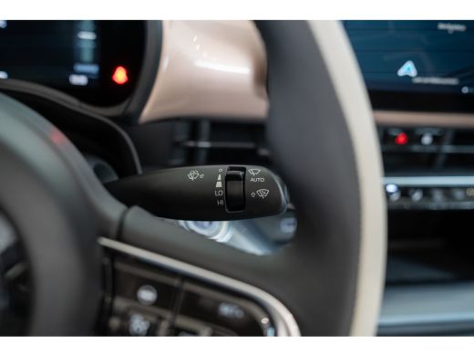 Fiat 500C La Prima 42 kWh | Lederen Bekleding | Camera | Climate Controle | Navigatie | Apple Carplay & And... ActivLease financial lease