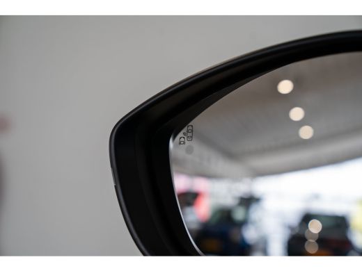 Fiat 600 1.2 Hybrid La Prima | Lederen Bekleding | Stoelverwarming | Climate Controle | Navigatie | Camera... ActivLease financial lease