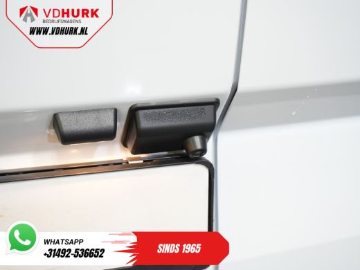 Ford E-Transit Custom 65 kWh L2 330 km WLTP LED/ Standkachel/ Snellader/ 2.3t Trekverm./ Carplay/ Climate/ Camera/ PDC/... ActivLease financial lease