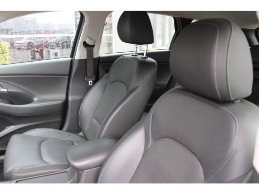 Hyundai i30 1.5 T-GDi Premium | Trekhaak |Stoelverwarming/vent. voor | Parkeers. v+a | Leder | | Airco (autom... ActivLease financial lease