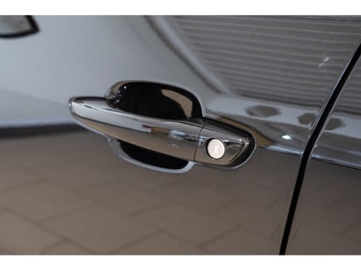 Jeep Avenger Summit 54 kWh | Lederen Bekleding | Warmtepomp | Panoramadak | Navigatie | Elektrische Achterklep... ActivLease financial lease