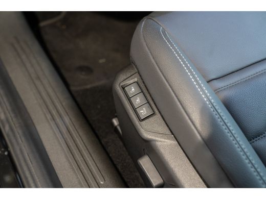 Jeep Avenger Summit 54 kWh | Lederen Bekleding | Warmtepomp | Panoramadak | Navigatie | Elektrische Achterklep... ActivLease financial lease