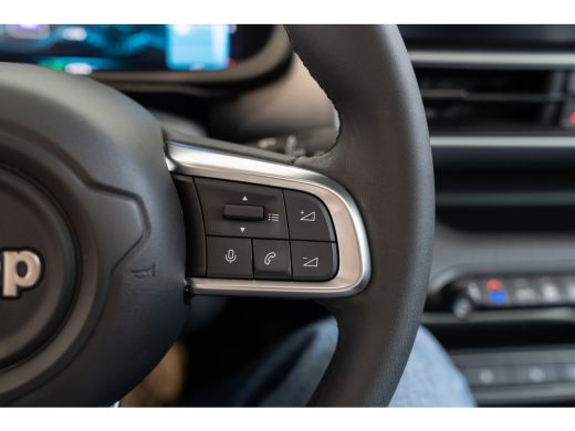 Jeep Avenger Summit 54 kWh | Lederen Bekleding | Warmtepomp | Panoramadak | Navigatie | Elektrische Achterklep... ActivLease financial lease