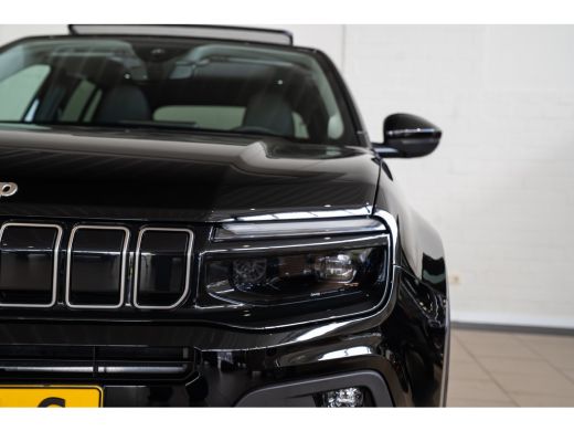 Jeep Avenger Summit 54 kWh | Lederen Bekleding | Warmtepomp | Panoramadak | Navigatie | Elektrische Achterklep... ActivLease financial lease