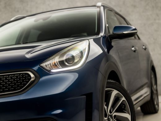 Kia Niro 1.6 GDi Hybrid Sport 142Pk Automaat (SCHUIFDAK, APPLE CARPLAY, NAVIGATIE, CAMERA, LEDER, STUUR/ST... ActivLease financial lease