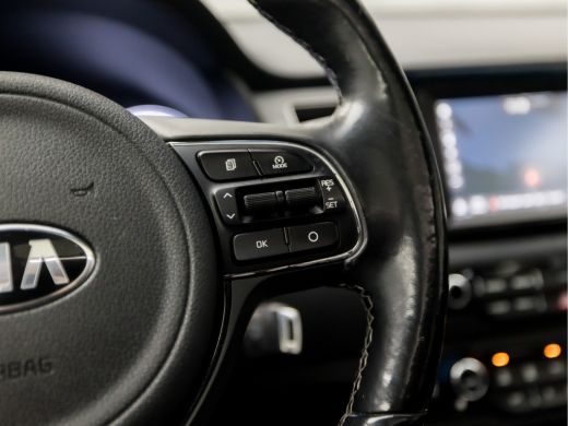 Kia Niro 1.6 GDi Hybrid Sport 142Pk Automaat (SCHUIFDAK, APPLE CARPLAY, NAVIGATIE, CAMERA, LEDER, STUUR/ST... ActivLease financial lease