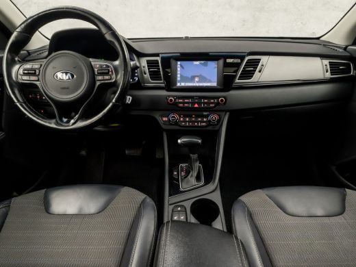 Kia Niro 1.6 GDi Hybrid Sport 142Pk Automaat (SCHUIFDAK, APPLE CARPLAY, NAVIGATIE, CAMERA, LEDER, STUUR/ST... ActivLease financial lease