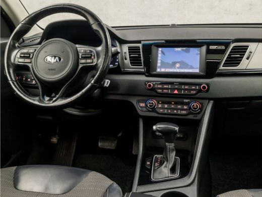 Kia Niro 1.6 GDi Hybrid Sport 142Pk Automaat (SCHUIFDAK, APPLE CARPLAY, NAVIGATIE, CAMERA, LEDER, STUUR/ST... ActivLease financial lease