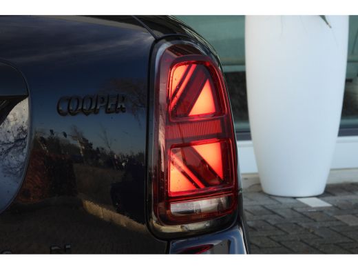 Mini Countryman Cooper Classic Automaat / Comfort Access / Stuurverwarming / LED / Comfortstoelen / Stoelverwarmi... ActivLease financial lease