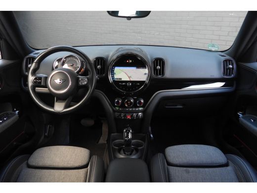 Mini Countryman Cooper Classic Automaat / Comfort Access / Stuurverwarming / LED / Comfortstoelen / Stoelverwarmi... ActivLease financial lease