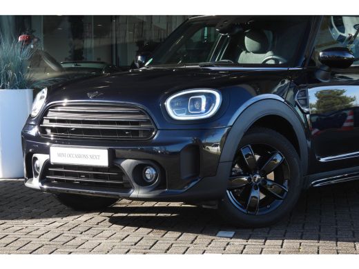 Mini Countryman Cooper Classic Automaat / Comfort Access / Stuurverwarming / LED / Comfortstoelen / Stoelverwarmi... ActivLease financial lease