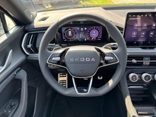 Skoda Kodiaq 1.5 TSI PHEV Sportline Business | 204 Pk | Pano Dak | Trekhaak | A-Camera | 20Inch | ActivLease financial lease