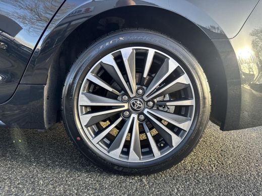 Toyota Corolla Touring Sports Hybrid 140 Dynamic | 06-10141018 Voor meer informatie ActivLease financial lease