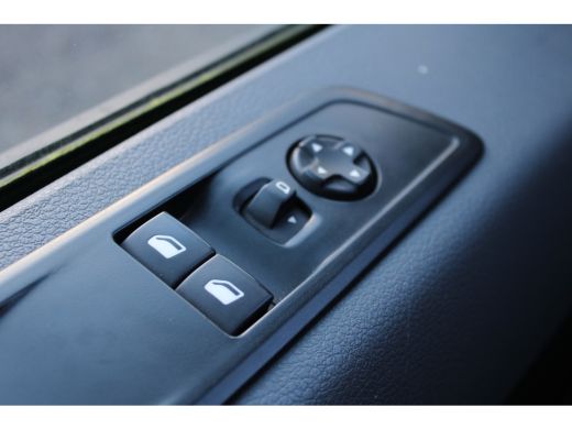 Toyota ProAce 1.5 D-4D 102Pk Live Long LANG 3-ZITS AIRCO NAVI 71000KM!!! ActivLease financial lease