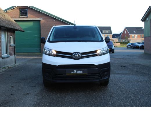 Toyota ProAce 1.5 D-4D 102Pk Live Long LANG 3-ZITS AIRCO NAVI 71000KM!!! ActivLease financial lease