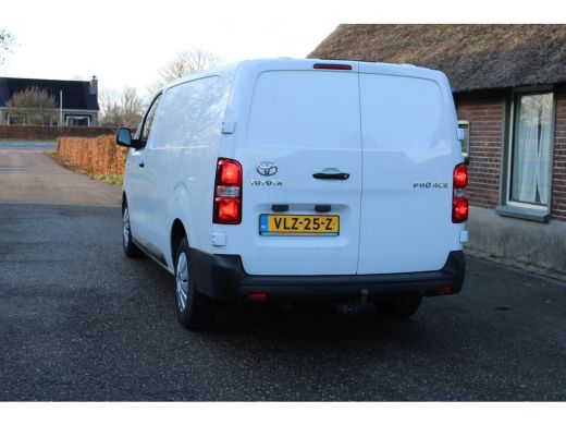 Toyota ProAce 1.5 D-4D 102Pk Live Long LANG 3-ZITS AIRCO NAVI 71000KM!!! ActivLease financial lease