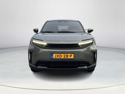 Toyota Urban Cruiser Dynamic 61 kWh | All-in prijs | Apple/Android | Camera | Stoel/Stuurverwarming | ActivLease financial lease