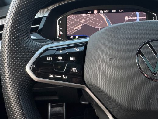 Volkswagen Arteon eHYBRID 218PK DSG R-LINE BUSINESS+ TREKHAAK/CAMERA/PANORAMADAK ActivLease financial lease