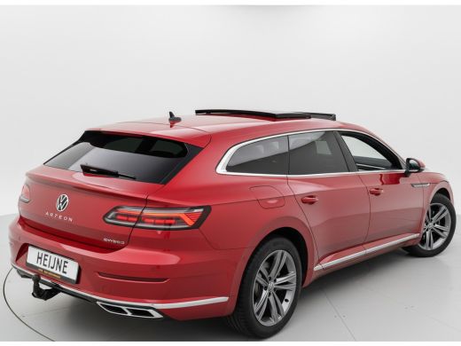 Volkswagen Arteon eHYBRID 218PK DSG R-LINE BUSINESS+ TREKHAAK/CAMERA/PANORAMADAK ActivLease financial lease