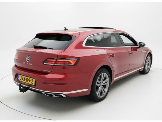 Volkswagen Arteon eHYBRID 218PK DSG R-LINE BUSINESS+ TREKHAAK/CAMERA/PANORAMADAK ActivLease financial lease