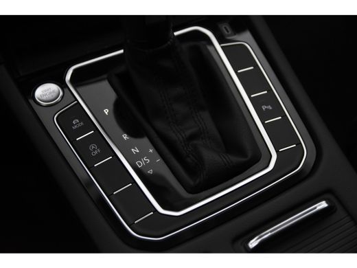 Volkswagen Passat Variant 1.5 TSI Elegance *1ste Eigenaar*Leer*Panoramadak*Trekhaak* ActivLease financial lease