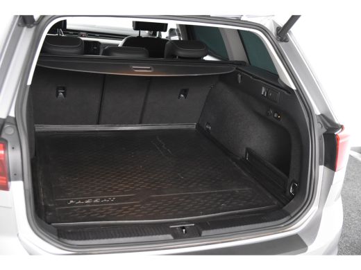 Volkswagen Passat Variant 1.5 TSI Elegance *1ste Eigenaar*Leer*Panoramadak*Trekhaak* ActivLease financial lease