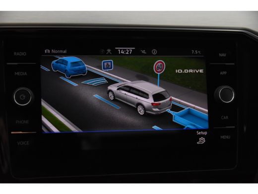 Volkswagen Passat Variant 1.5 TSI Elegance *1ste Eigenaar*Leer*Panoramadak*Trekhaak* ActivLease financial lease