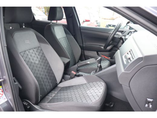 Volkswagen Taigo 110PK 1.0 TSI R-Line Business | Achteruitrijcamera | Apple Carplay/Android Auto|telefoonintegrati... ActivLease financial lease