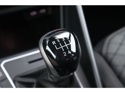 Volkswagen Taigo 110PK 1.0 TSI R-Line Business | Achteruitrijcamera | Apple Carplay/Android Auto|telefoonintegrati... ActivLease financial lease