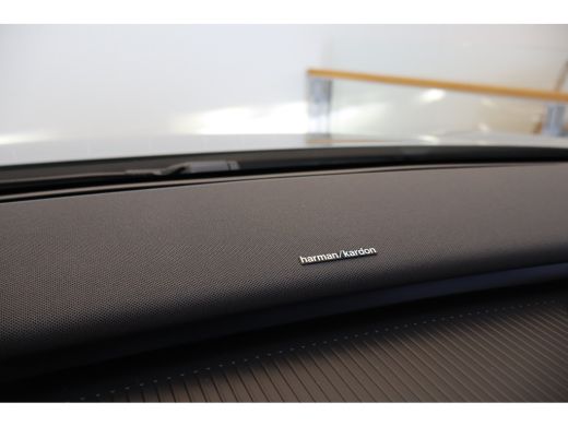 Volvo  EX30 Extended Range 272PK Europa Plus 69kWh | Privacy glas | Pano-dak | Power seats | Climate Pack ActivLease financial lease