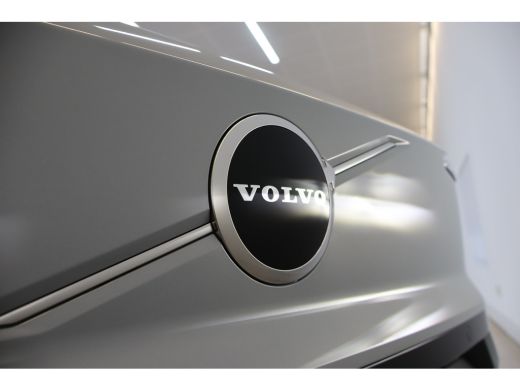 Volvo  EX30 Extended Range 272PK Europa Plus 69kWh | Privacy glas | Pano-dak | Power seats | Climate Pack ActivLease financial lease