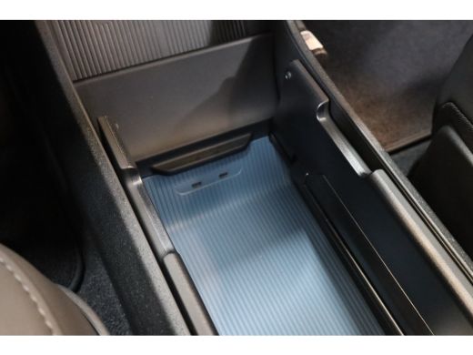 Volvo  EX30 Extended Range 272PK Europa Plus 69kWh | Privacy glas | Pano-dak | Power seats | Climate Pack ActivLease financial lease