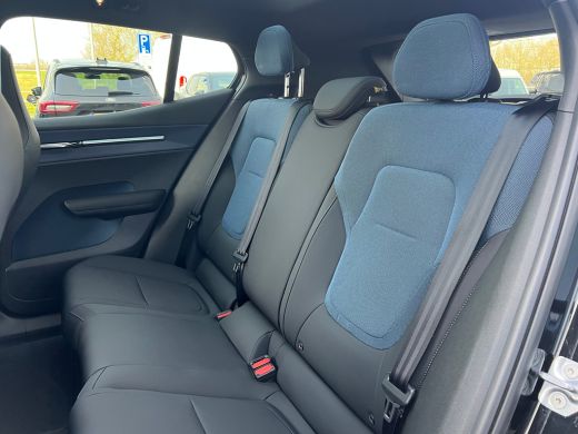 Volvo  EX30 Twin Motor Performance Ultra 69 kWh | Panoramadak | Stoel en stuurwielverwarming | SoH 98,3% | Ha... ActivLease financial lease