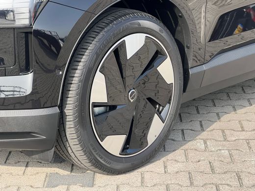 Volvo  EX30 Twin Motor Performance Ultra 69 kWh | Panoramadak | Stoel en stuurwielverwarming | SoH 98,3% | Ha... ActivLease financial lease