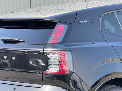 Volvo  EX30 Twin Motor Performance Ultra 69 kWh | Panoramadak | Stoel en stuurwielverwarming | SoH 98,3% | Ha... ActivLease financial lease