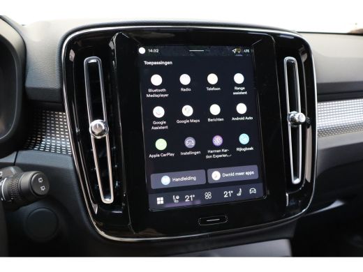 Volvo  EX40 Extended Range 252PK 82 kWh Ultra | 19" all season | Privacy glas | Pano-dak ActivLease financial lease