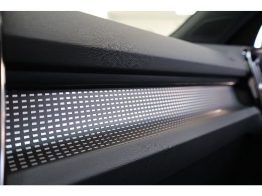 Volvo  EX40 Extended Range 252PK 82 kWh Ultra | 19" all season | Privacy glas | Pano-dak ActivLease financial lease