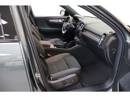 Volvo  EX40 Extended Range 252PK 82 kWh Ultra | 19" all season | Privacy glas | Pano-dak ActivLease financial lease